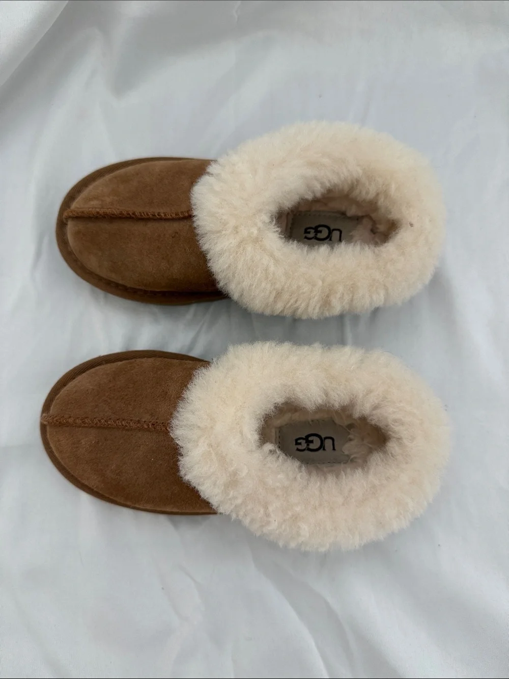 UGG Kids Chestnut Suede Shearling-Lined Slip-On Slippers